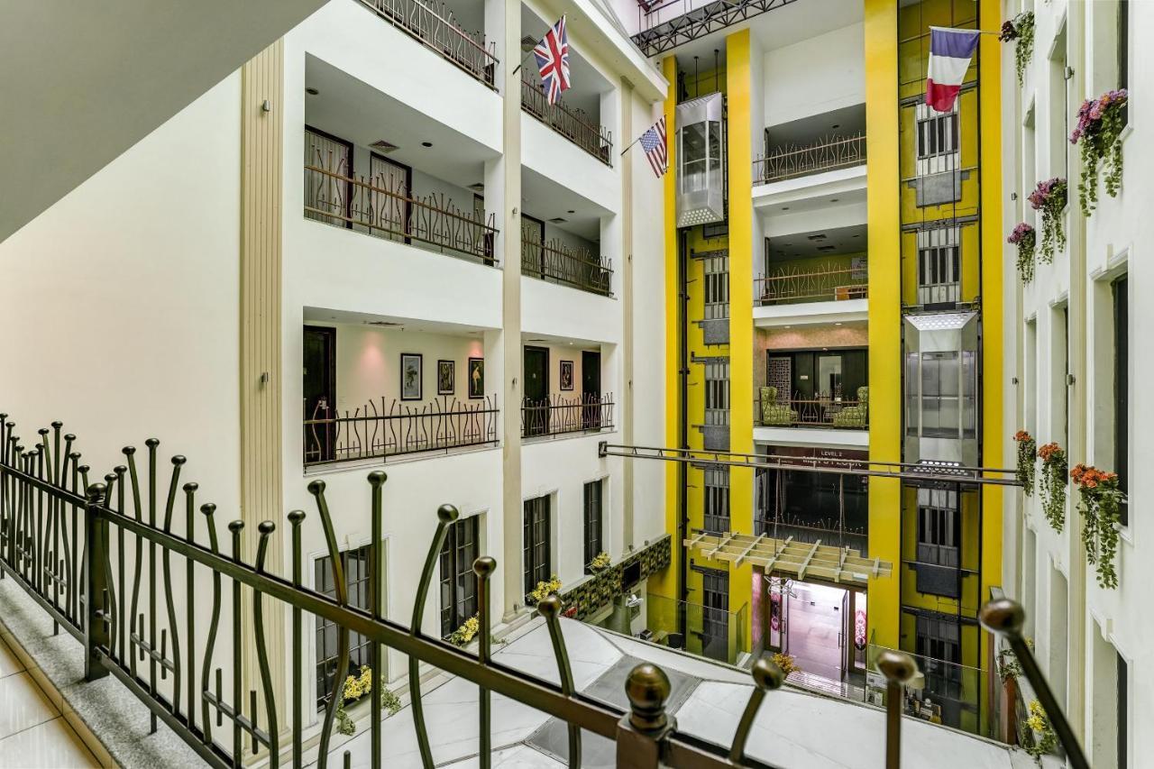 Townhouse 552Hotel Royal Court Джаландхар Екстериор снимка