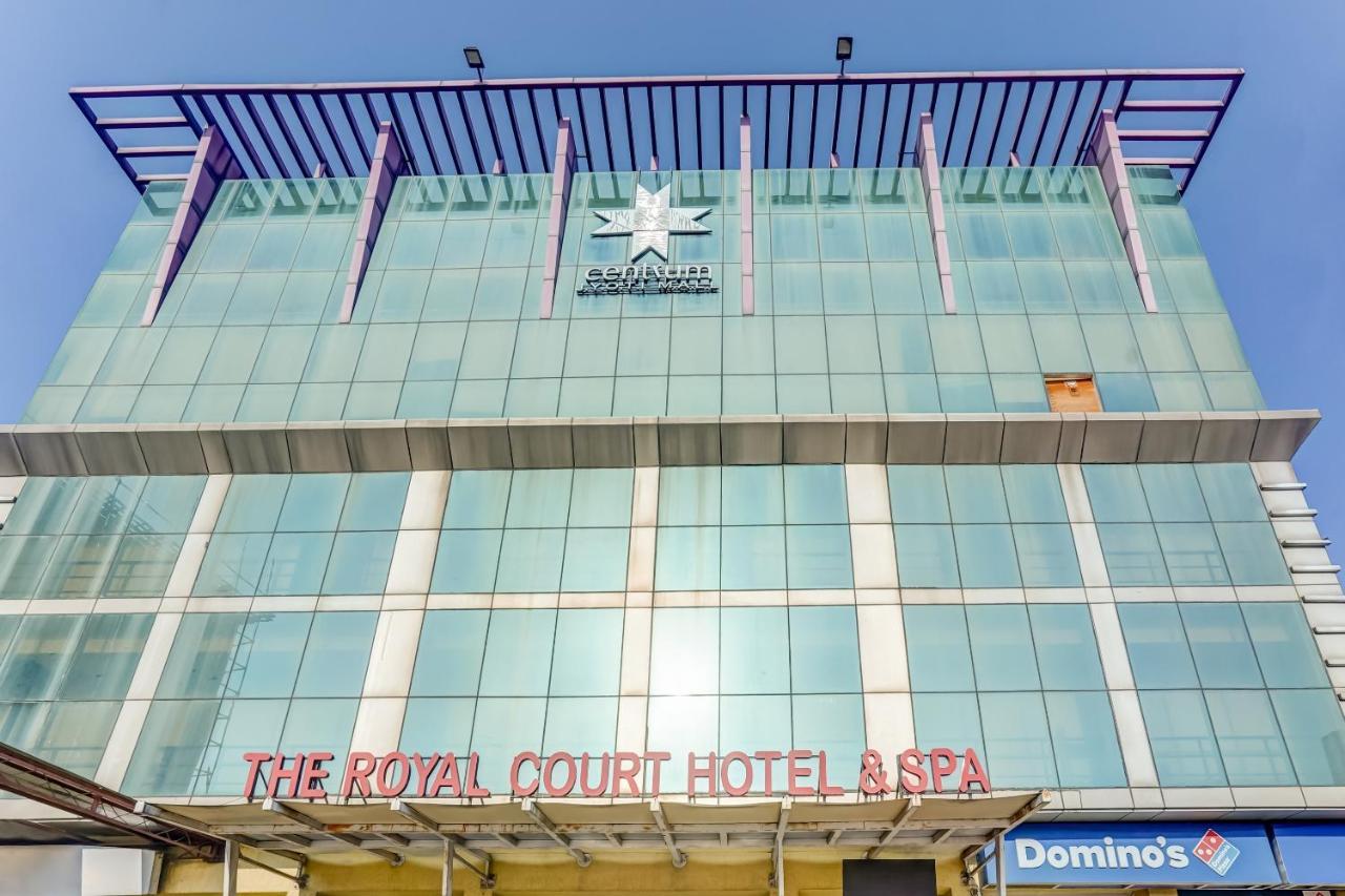 Townhouse 552Hotel Royal Court Джаландхар Екстериор снимка
