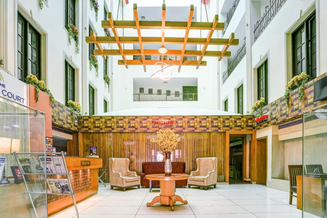 Townhouse 552Hotel Royal Court Джаландхар Екстериор снимка
